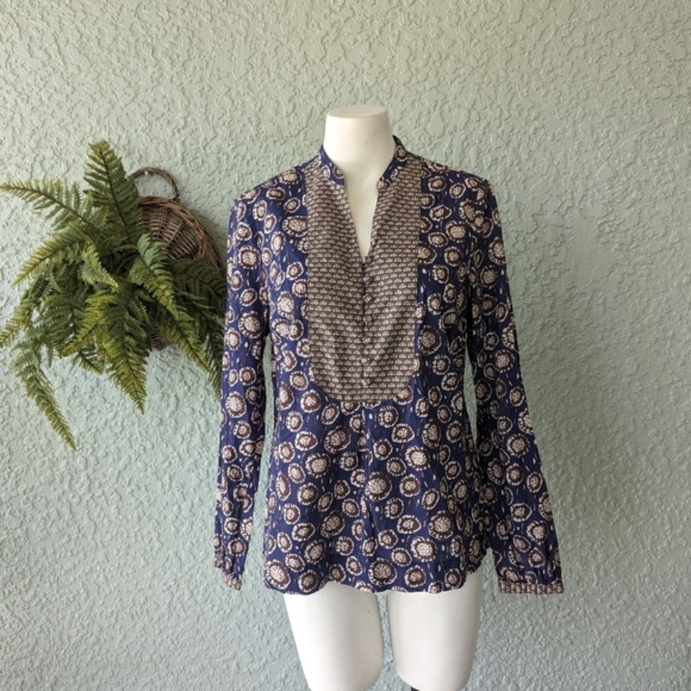 Boden pullover v neck size medium